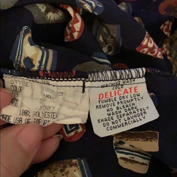 Vtg 80s funky polyester shirt with Nehru collar - Picture 7 of 7